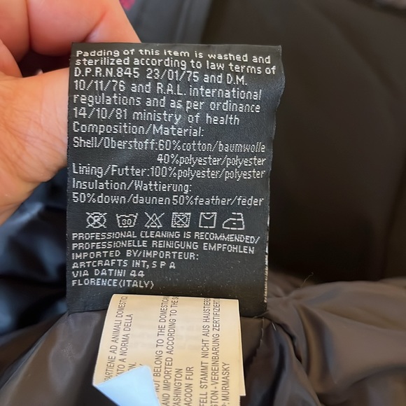 Canadian Classics Italian Men's Hooded Down Coat with  Fur Trim. - Picture 8 of 16